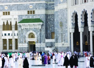 p08_mecca_pilgrims