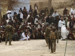 Afganistan: În urma unui masacru, un soldat american ar putea fi expus pedepsei cu moartea