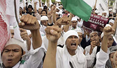 Indonezia: Evanghelicii refuză demolarea a 17 biserici impuse de legea Sharia