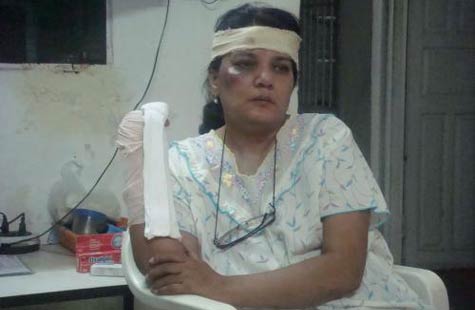 Mama unui pastor penticostal din India, bătută şi ameninţată cu moartea dacă nu se converteşte la hinduism