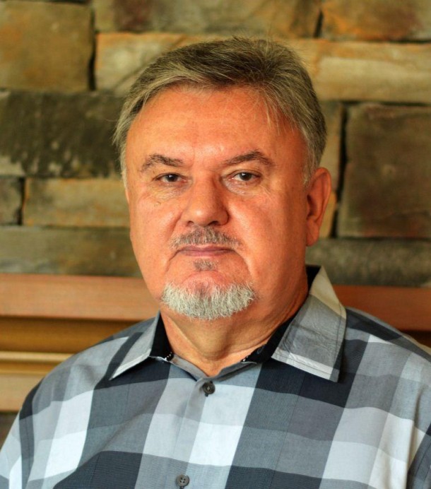 Petru Lascău își lansează noua carte la Sala Sporturilor din Oradea