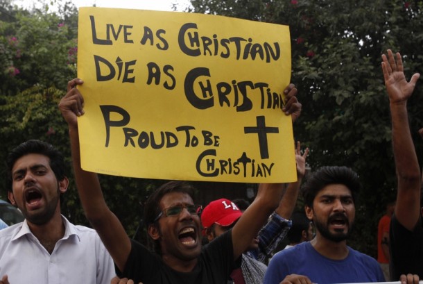 PAKISTAN: Protestul creștinilor în urma atacurilor cu bombă