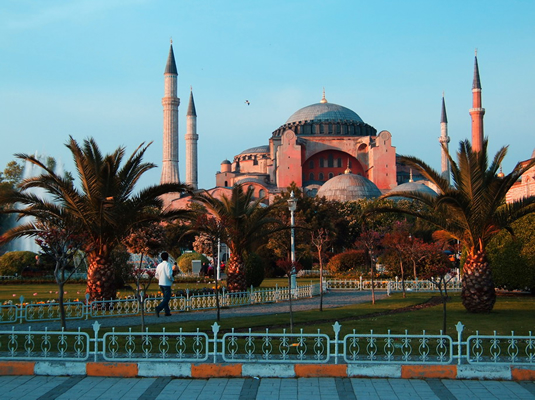 Turcia autorizeaza constructia unei biserici la Istanbul, o premiera dupa 1923