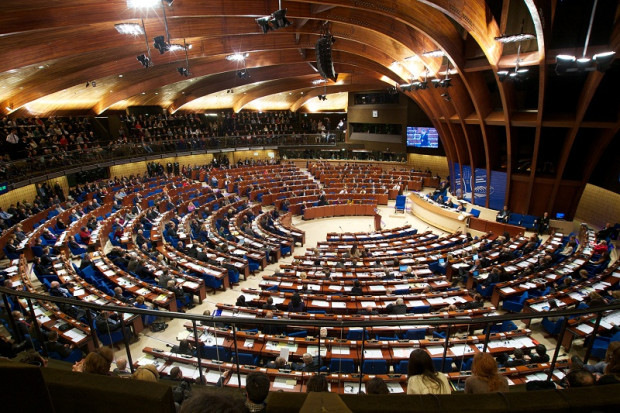 VOTAŢI PETIŢIA pentru implementarea Rezoluţiei: “Combaterea intoleranţei şi discriminării creştinilor în Europa”