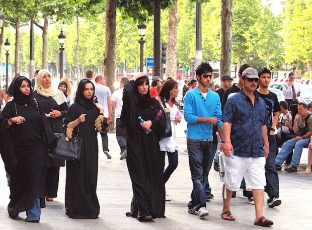 Asaltul imigranților musulmani asupra Europei post creștine “La Ordinea Zilei”