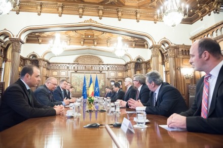 Klaus Iohannis: „Pentru reamintirea valorilor creştine mă bazez pe Comunităţile Creştine”