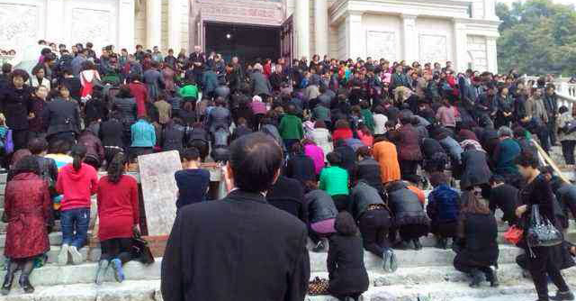 Trezirea vine peste bisericile chineze controlate de stat