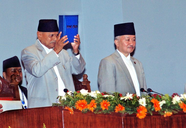 Noua Constituţie a Nepalului nu mai recunoaşte Crăciunul drept o sărbătoare naţională