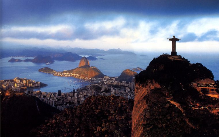 Care este semnificaţia statuii lui Hristos Mântuitorul din Rio?