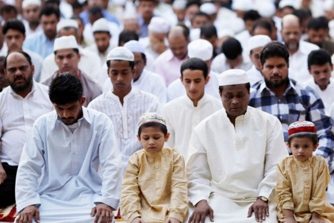 32 de șeici musulmani dintr-o regiune a unei țări din estul Africii au devenit creștini