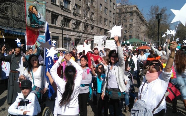 Peste 100,000 de chilieni protestează opunându-se legii avortului