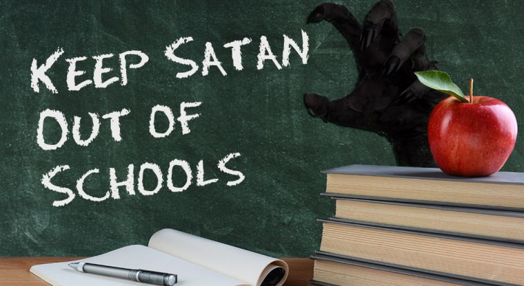 Peste 100,000 de oameni au semnat petiția împotriva cluburilor Satanice de after-school