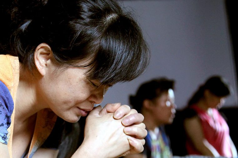 O femeie din China condamnată la 3 ani de închisoare deoarece organiza studiu biblic