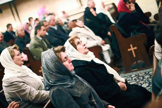 IRAN: Creștinii primesc sentințe de lungă durată
