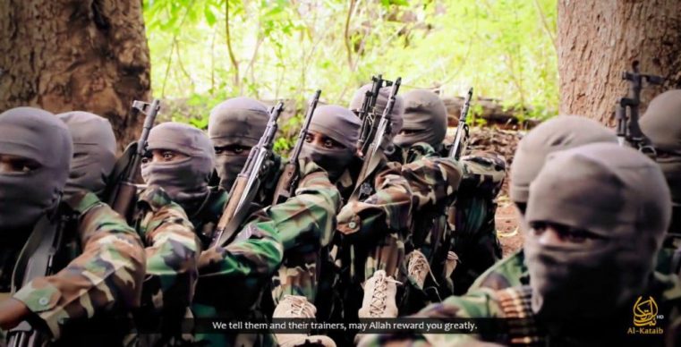 Kenya – Teroriști Al Shabaab ucid un profesor creștin la scurt timp după lansarea unui nou video în care îi amenințau pe creștini