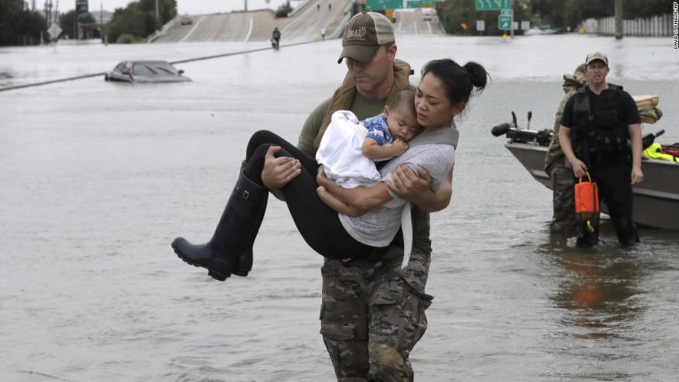 Uraganul Harvey continuă să facă ravagii în Texas
