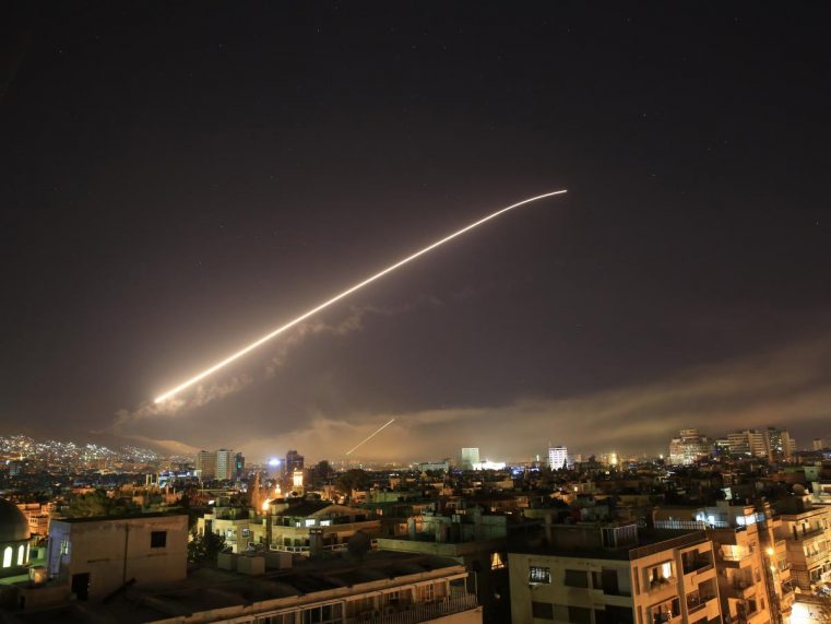 Ce urmează în Orientul Mijlociu după atacurile coaliţiei conduse de Statele Unite în Siria?