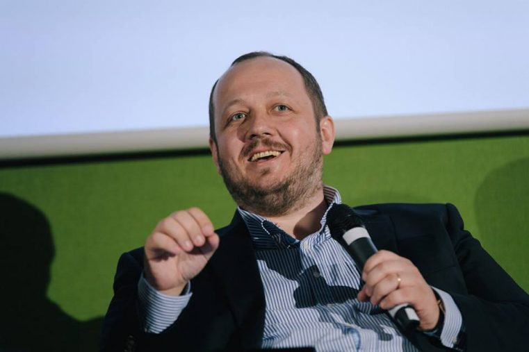 Adrian Papahaghi: De ce familia este o instituţie atât de importantă? VIDEO