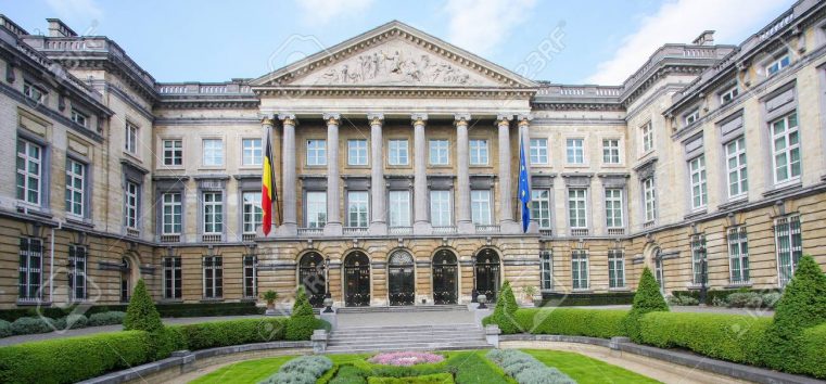 Politician belgian vrea scoaterea libertăţii religioase din Constituţie