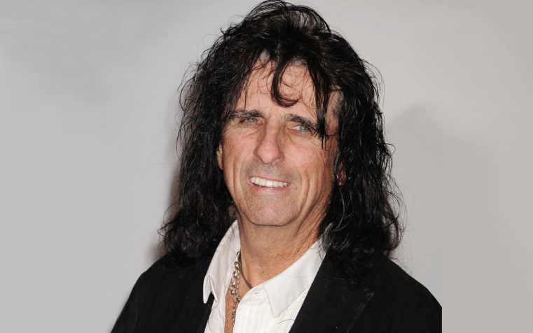Fostul rocker Alice Cooper: Isus mi-a salvat viaţa