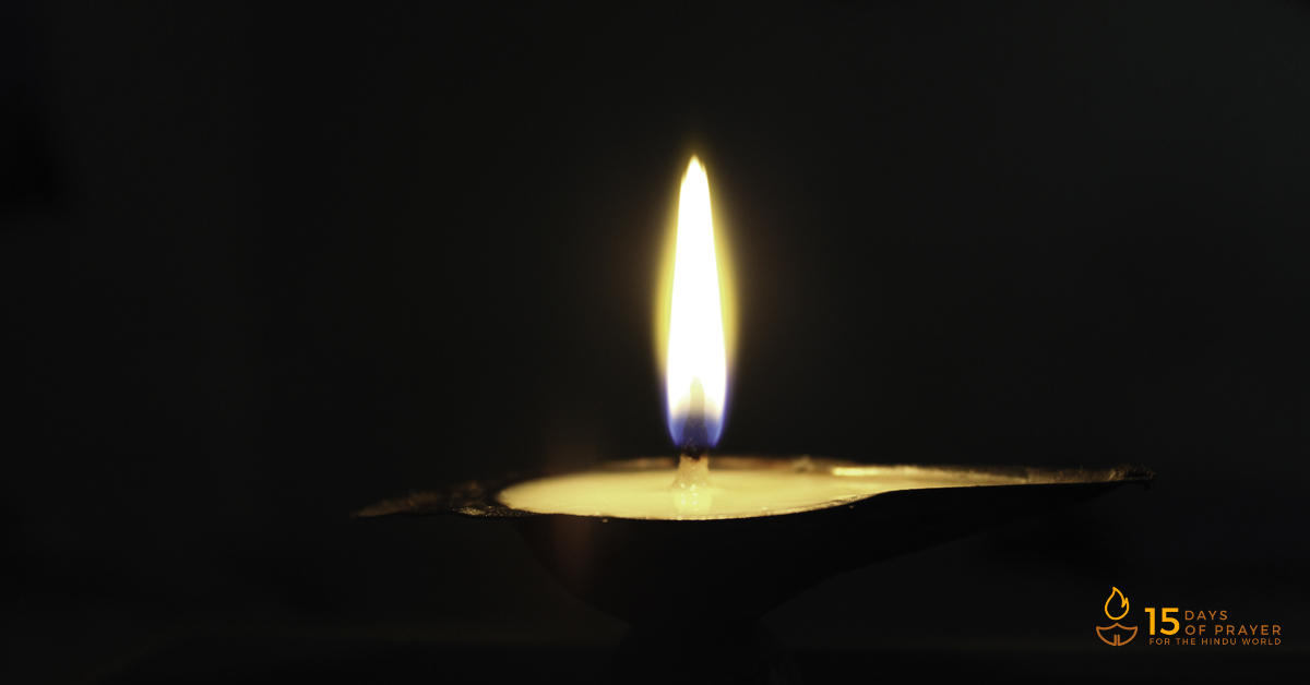 Ziua a 8-a: Diwali: Festivalul luminilor – #Pray15Days
