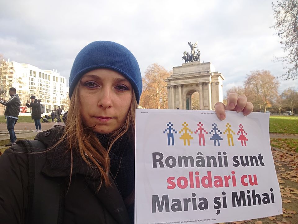 Protest în susținerea familiei Smicală în Piața Victoriei
