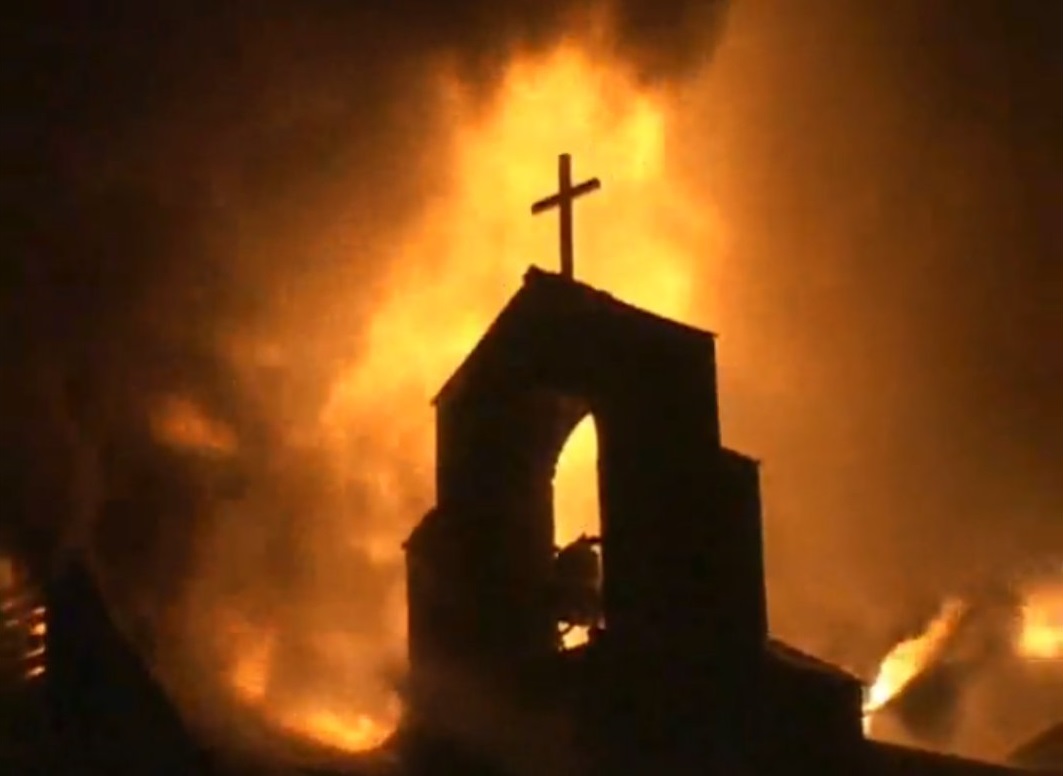 Trei biserici din Sudan incendiate de două ori în mai puţin de o lună