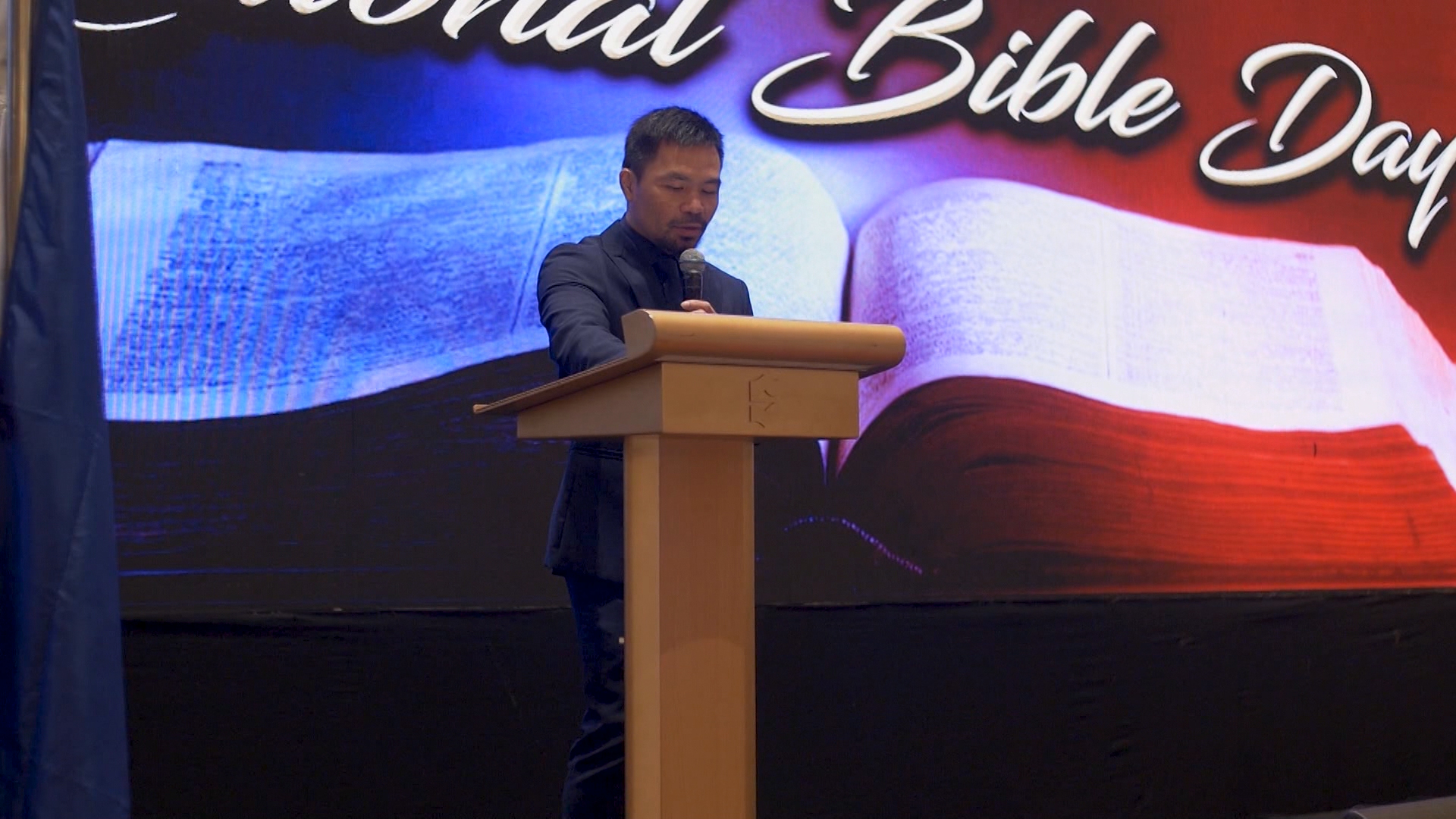Imaginea boxului internațional, Manny Pacquiao: „Biblia este manualul vieții”