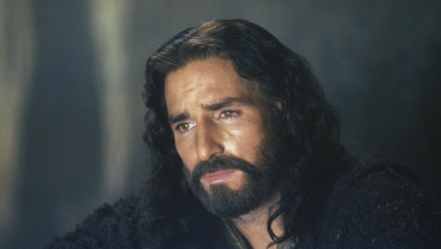 Jim Caviezel despre rolul din filmul „Patimile lui Hristos”: Rănile Lui au fost reale!