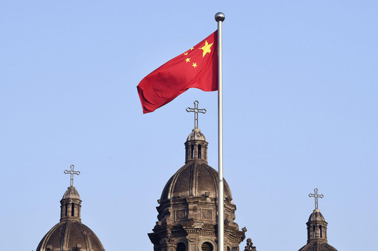 După diminuarea efectelor pandemiei, China comunistă a reînceput să dea jos crucile de pe biserici
