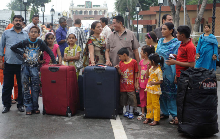 Șase familii creștine din India au primit un ultimatum: „vă deziceți de Hristos sau plecați!”