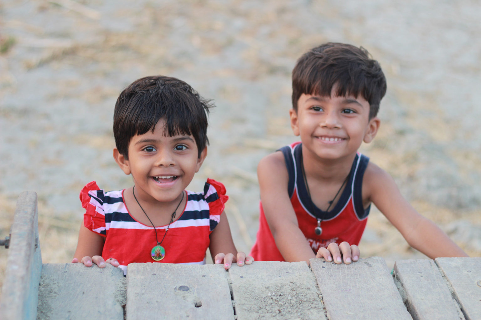 Ziua a 9-a: Diwali: Frați & surori și Bhai Dooj – #Pray15Days