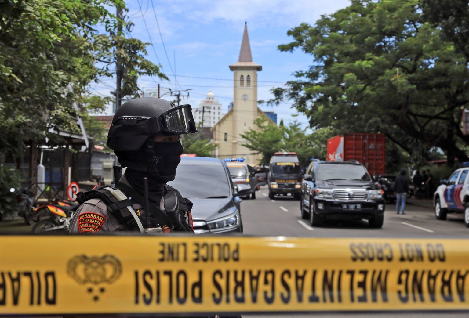 Indonezia | 14 răniți într-un atac sinucigaș care viza slujba din Duminica Floriilor