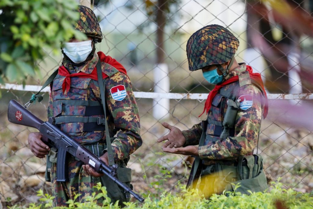 Myanmar: Un document al armatei divulgă cum soldații erau instruiți să „pedepsească și să distrugă” civili