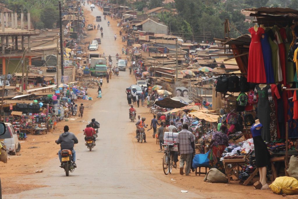 Mama a şapte copii îşi pierde familia după ce devine creştină Uganda, Africa, Persecution, Islam, Christian, Healing