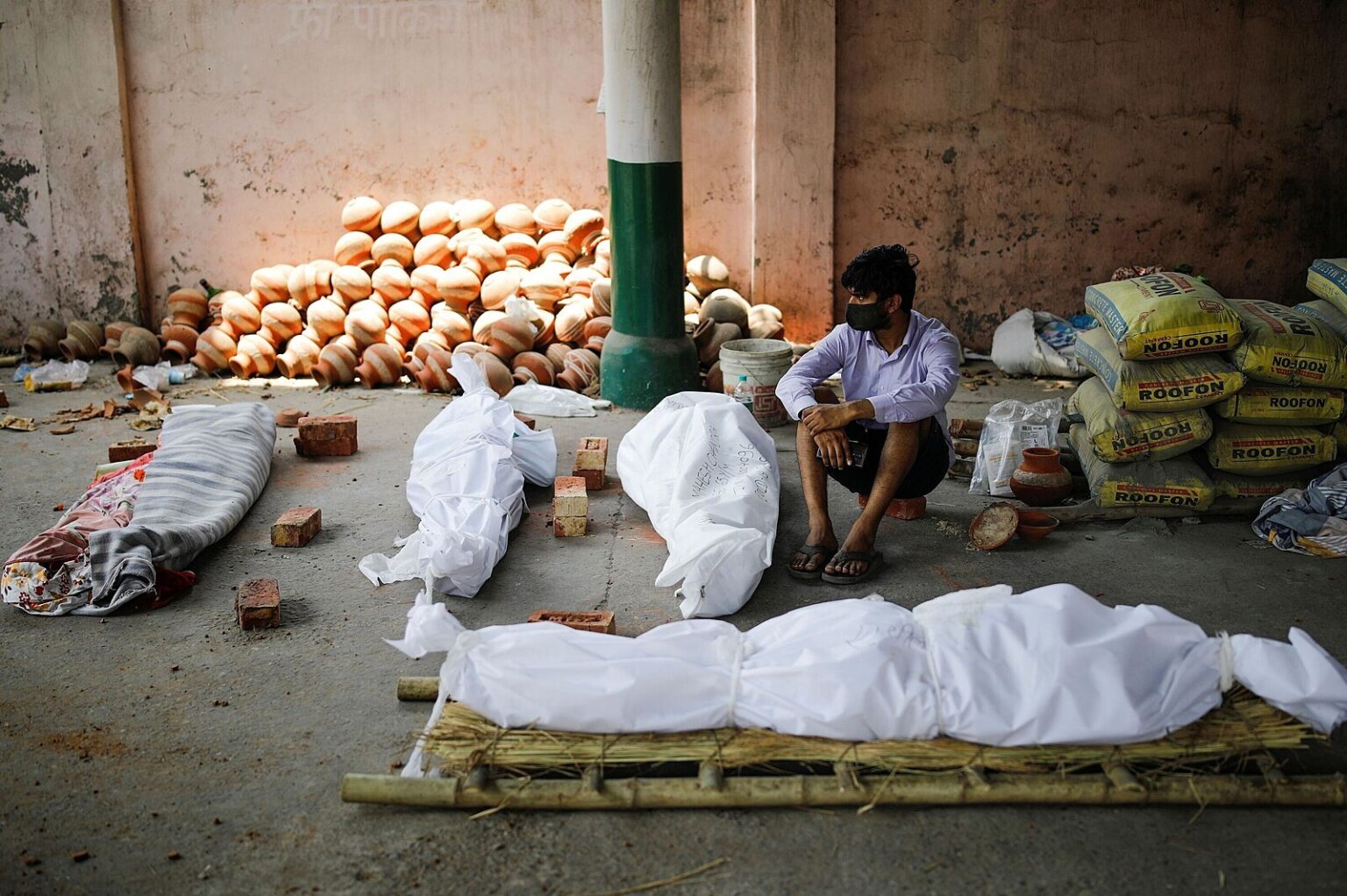 Peste 2000 de pastori și lideri creștini au murit de COVID în India și Nepal