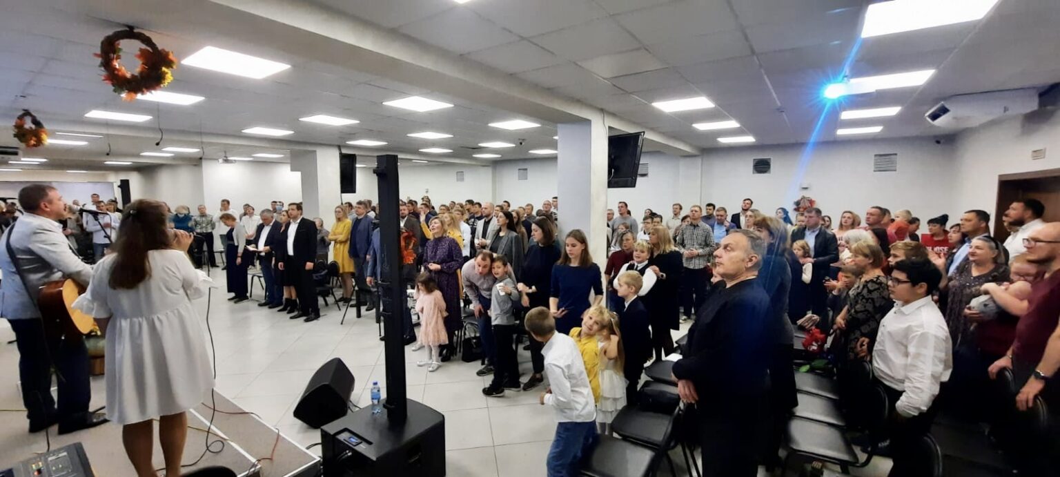 Ce să le spunem credincioșilor din Rusia care vor fi arestați pentru că refuză să ia parte la războiul lui Putin?