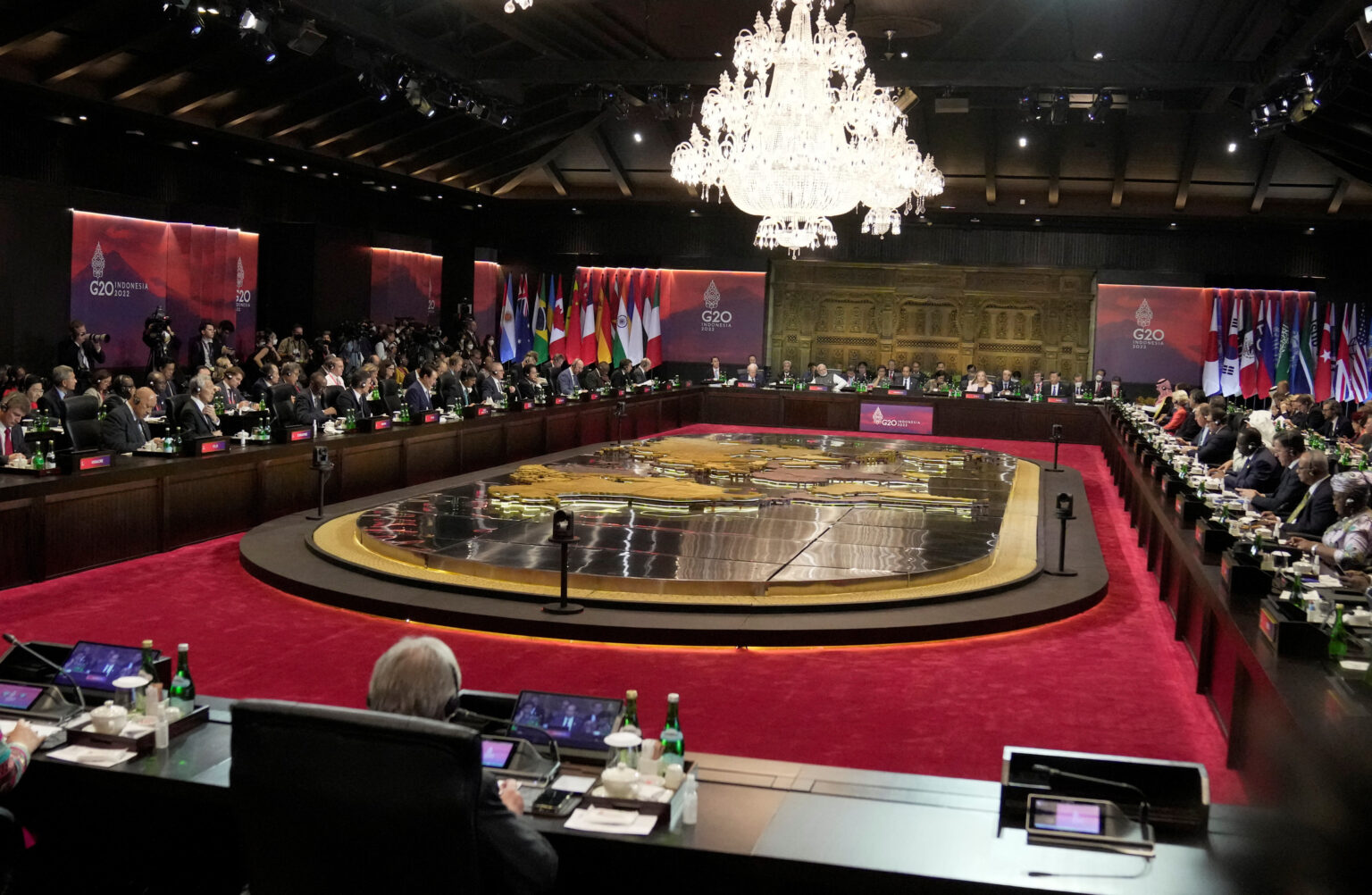 Liderii G20 cer introducerea unui pașaport de vaccinare pentru a putea călători internațional