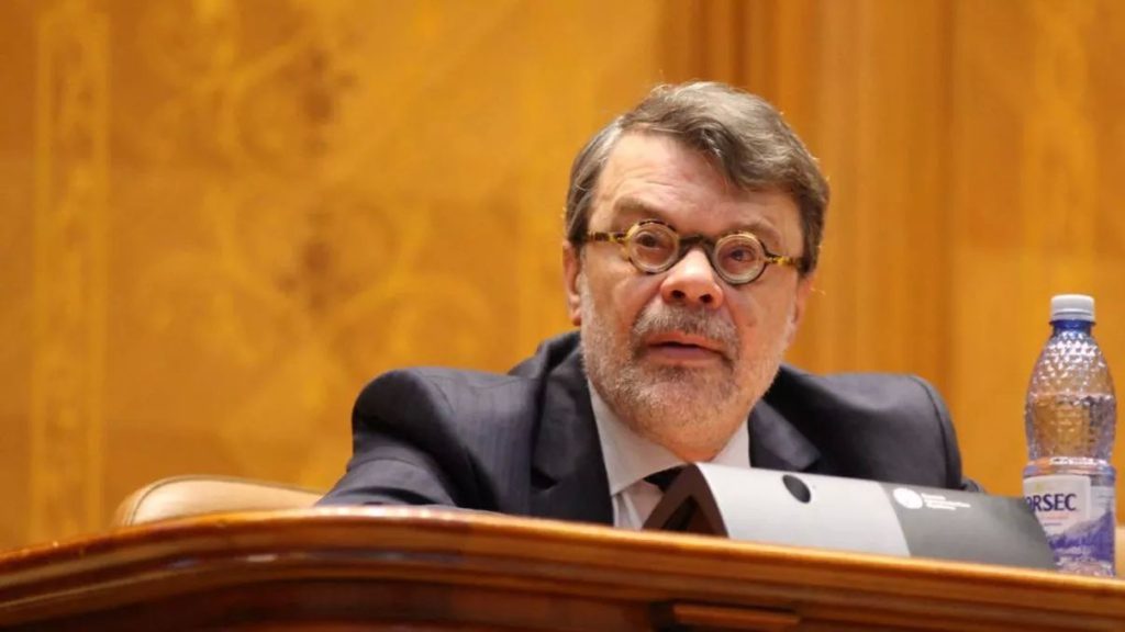 Vasile Ernu: „Daniel Barbu – meditații la moartea unui liberal creștin trăit în mediul intelectual 90-2000”