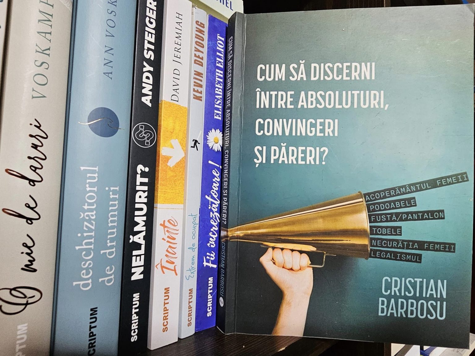 CARTEA SĂPTĂMÂNII: „Cum să discerni între absoluturi, convingeri și păreri” de Cristian Barbosu