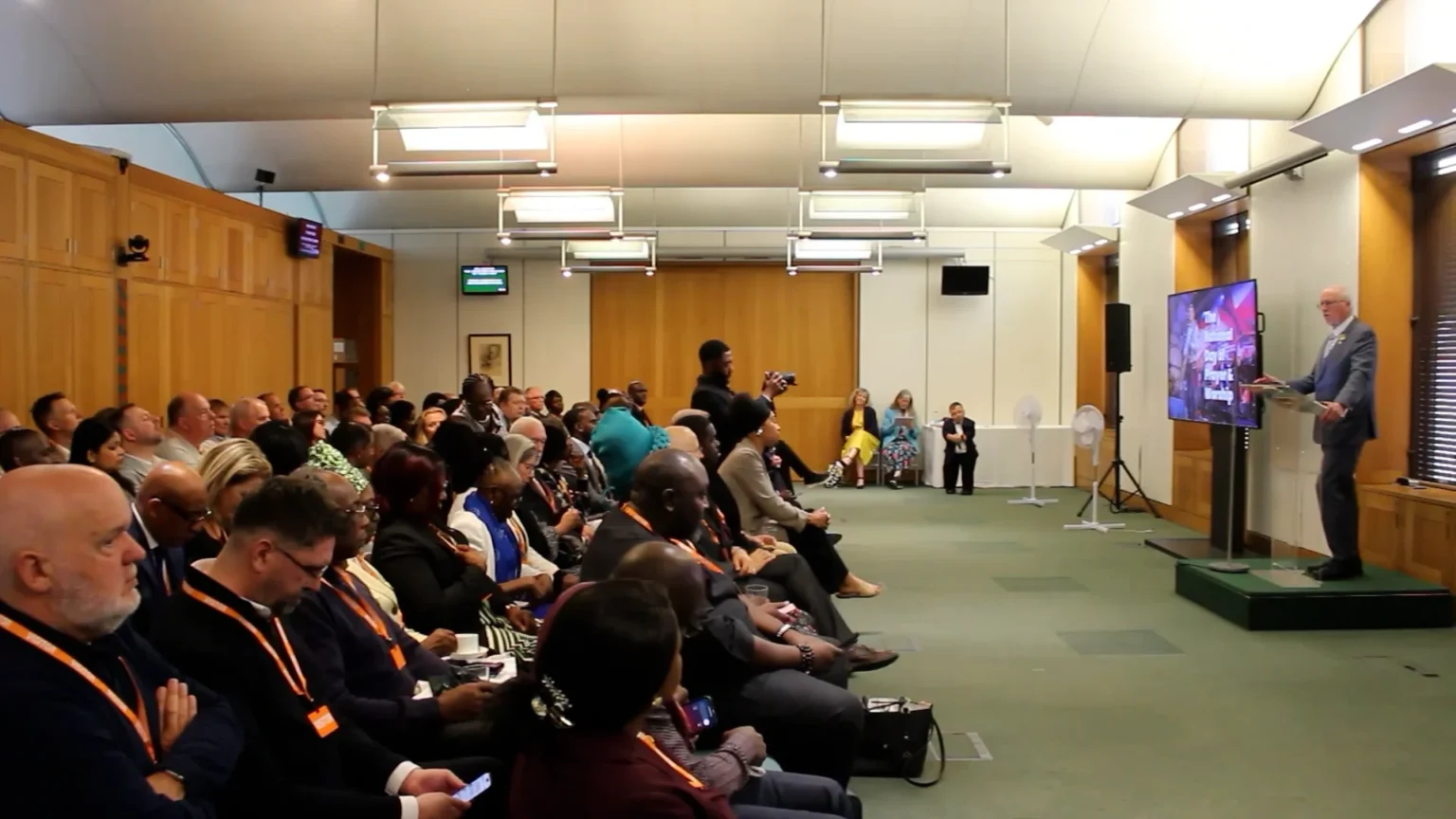 Liderii creștini din Marea Britanie au lansat campania evanghelistică „Shine Your Light 2025” în inima Westminsterului