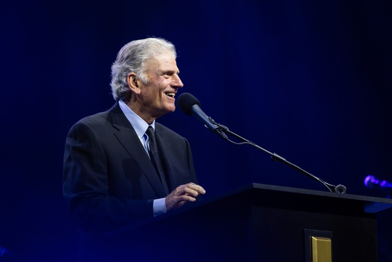 Peste 14 000 de oameni la Bruxelles au ascultat Evanghelia vestită de Franklin Graham: „Un semn că Dumnezeu este la lucru”