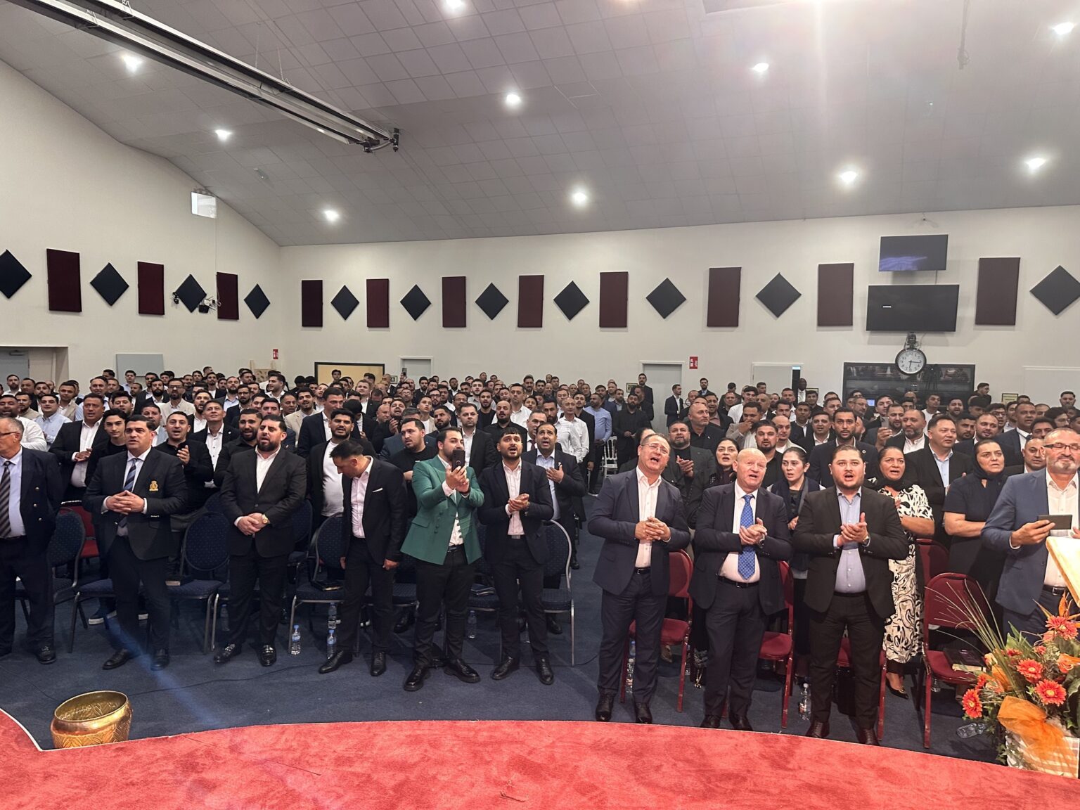 Nelu Filip: „Evanghelia care transformă – Lecții din comunitatea romilor de la Rugul Aprins”
