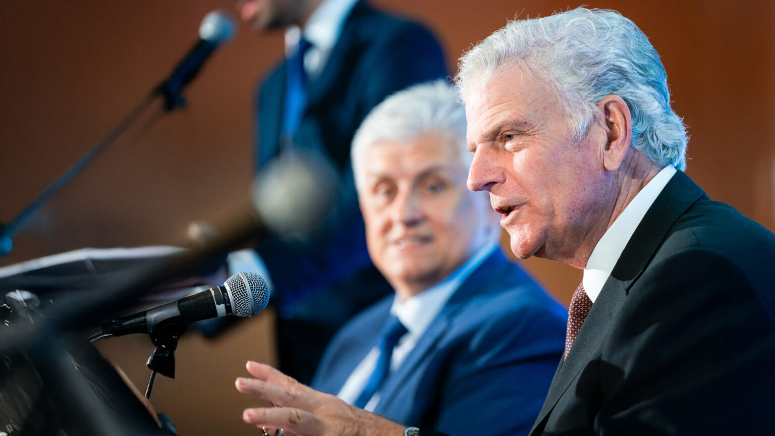 75.000 de argentinieni au ascultat Vestea Bună la evanghelizarea organizată de Franklin Graham