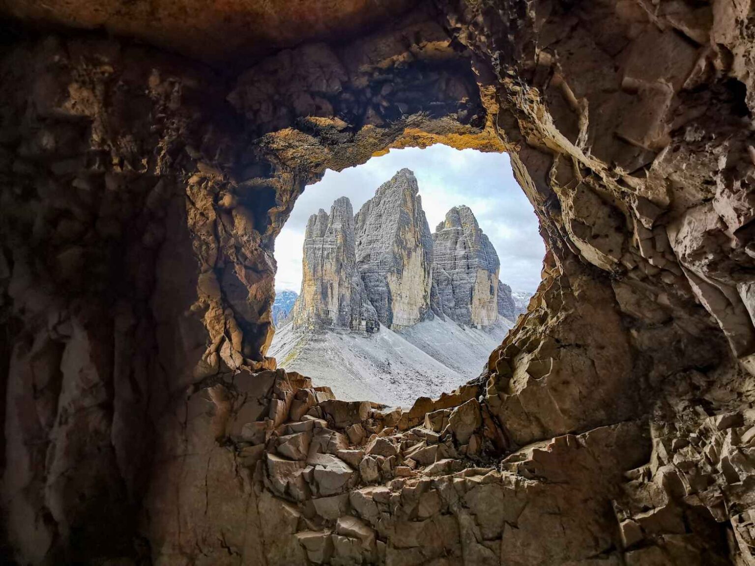 ARMONII SACRE: „Rock of Ages” – de la fragilitatea omului la siguranța veșnică în Cristos