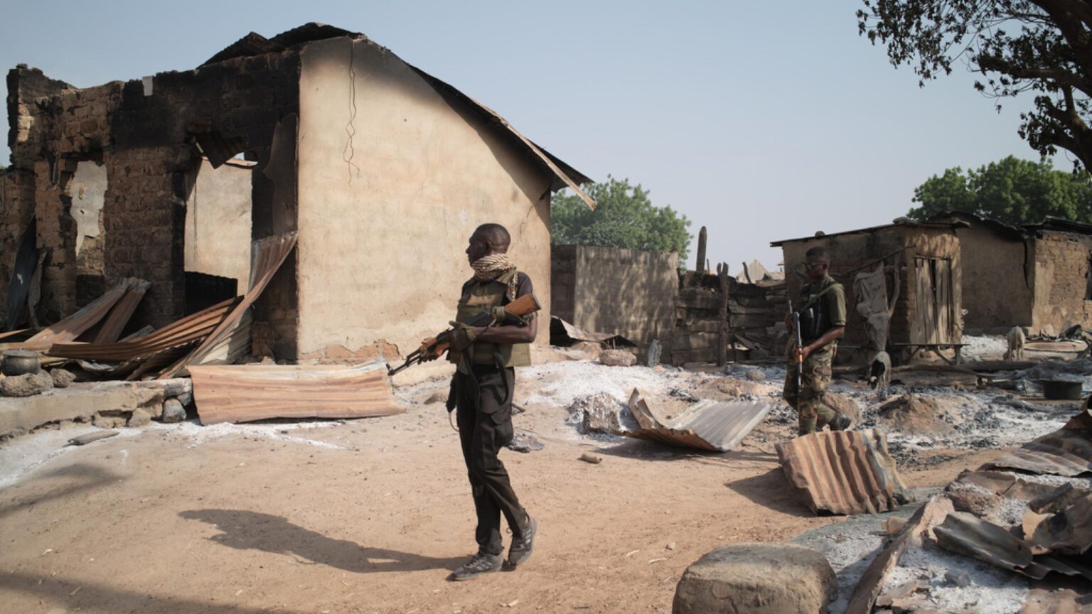 S.U.A. vor să trimită 200 de soldați americani pentru a ajuta la combaterea terorismului în Nigeria